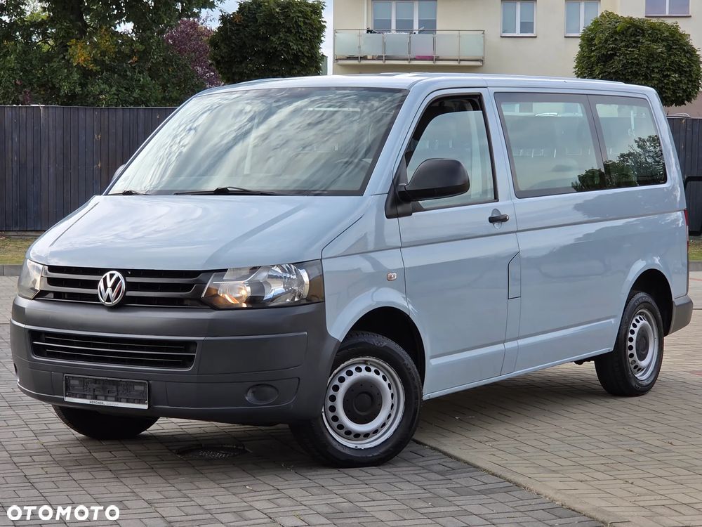 Volkswagen Transporter - 1