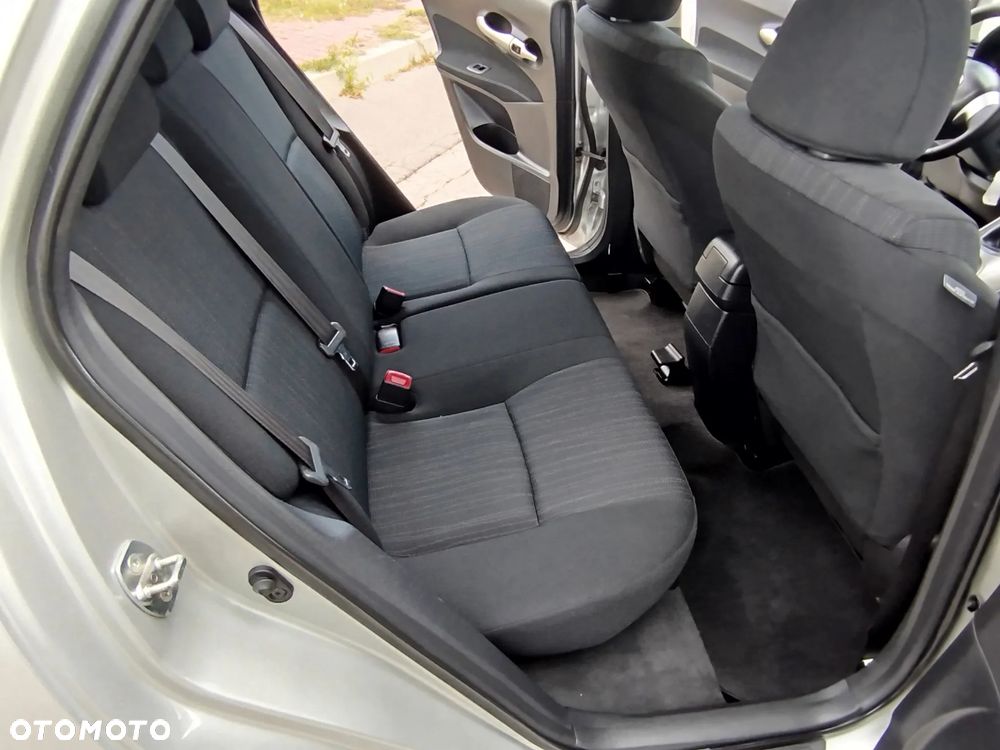 Toyota Auris 1.4 D-4D Edition - 16