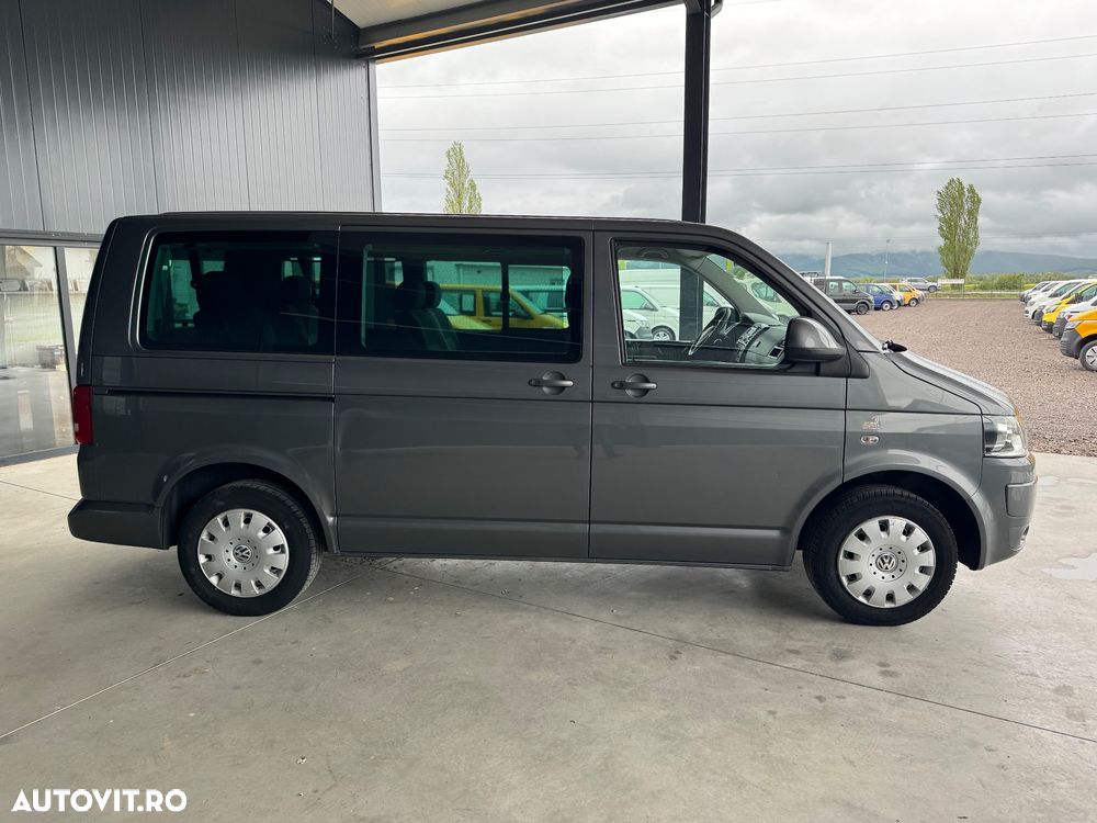 Volkswagen Caravelle - 12