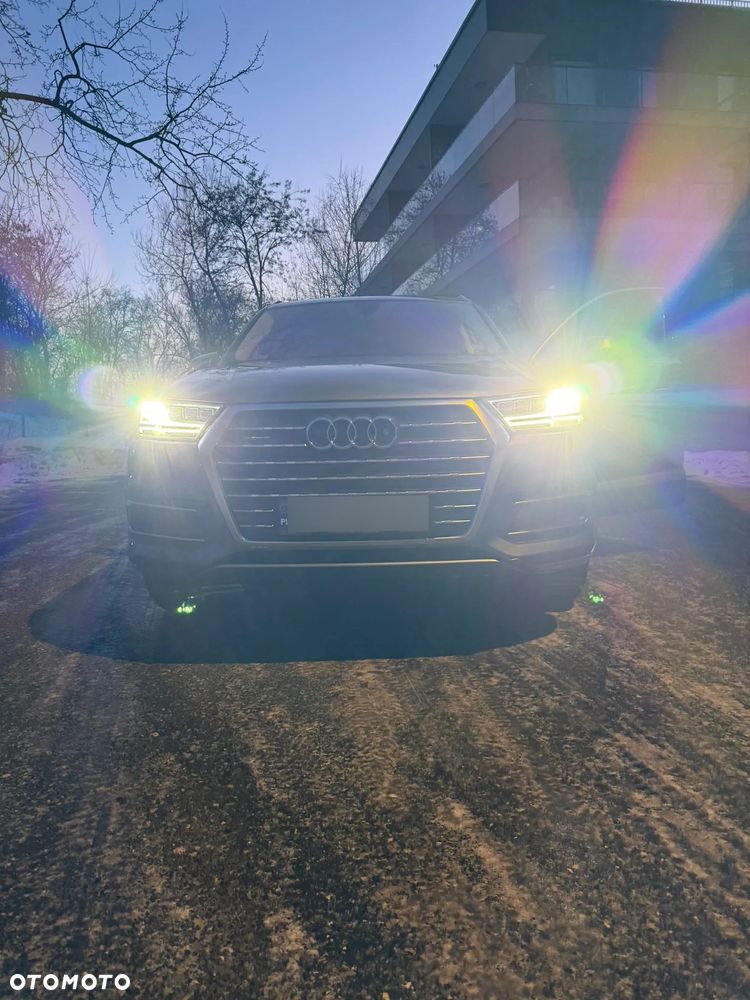 Audi Q7 - 15