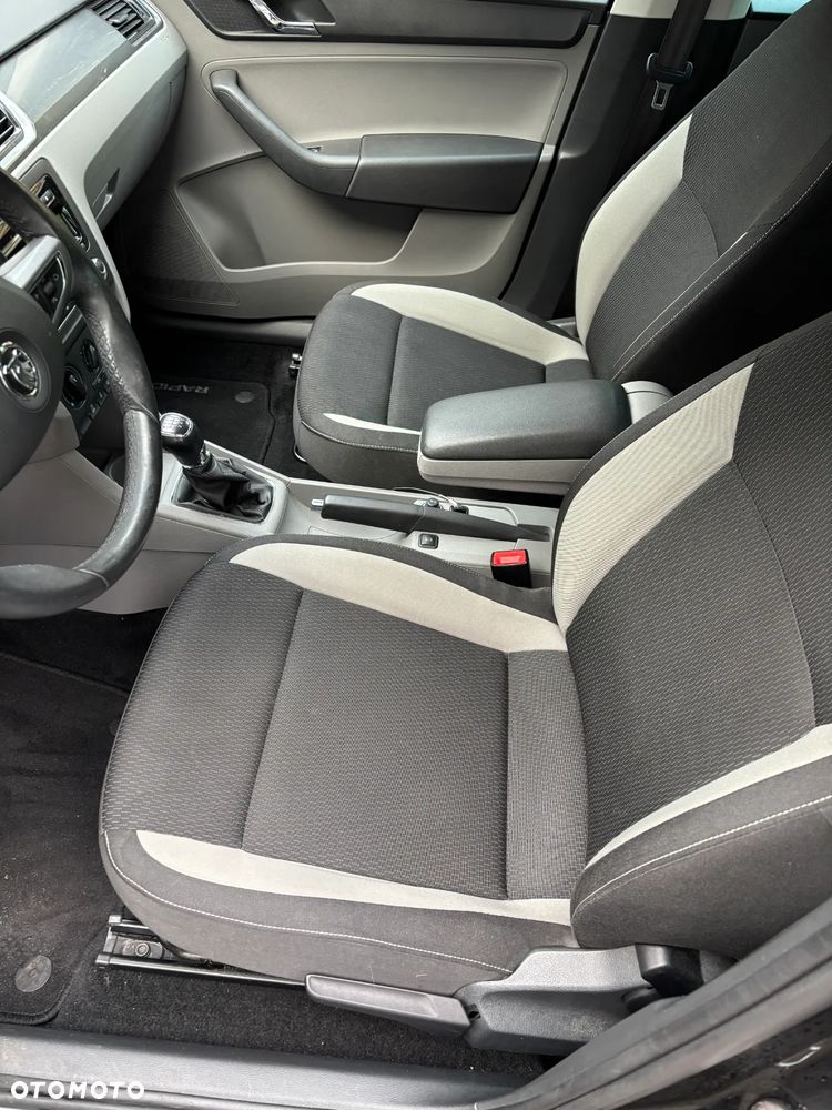 Skoda RAPID Spb 1.2 TSI Ambition - 10