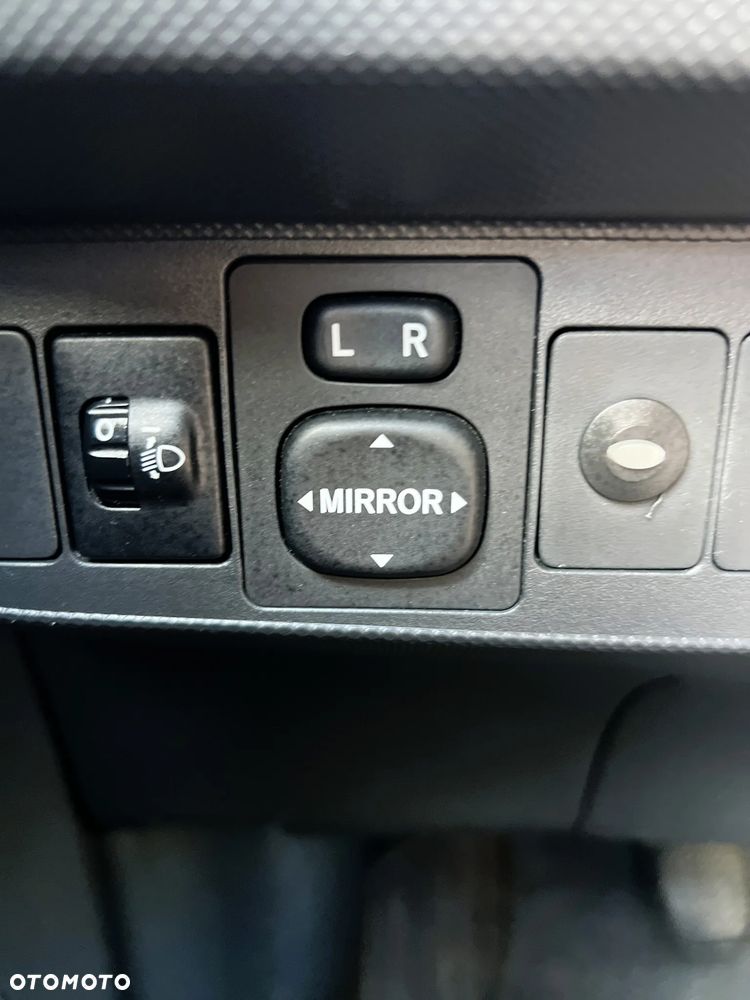 Toyota Auris - 22