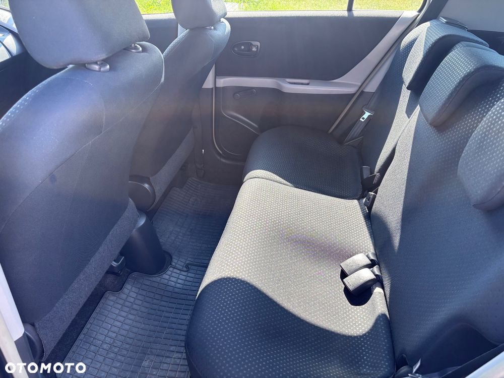Toyota Yaris 1.33 Luna - 18