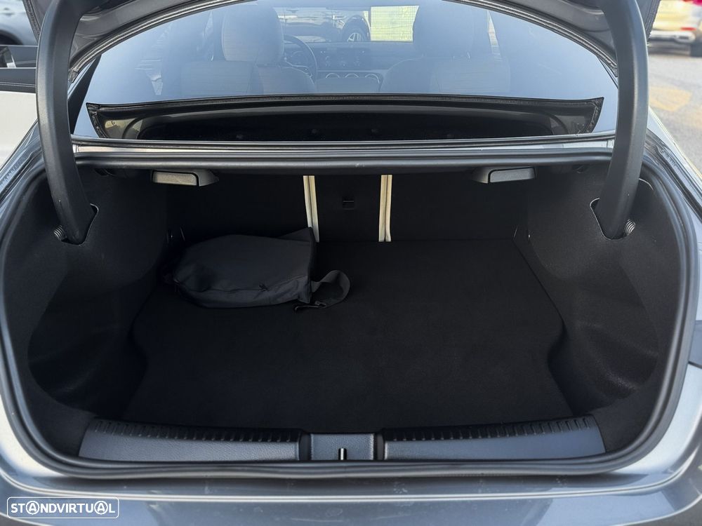 Mercedes-Benz CLA 250 e Progressive - 13
