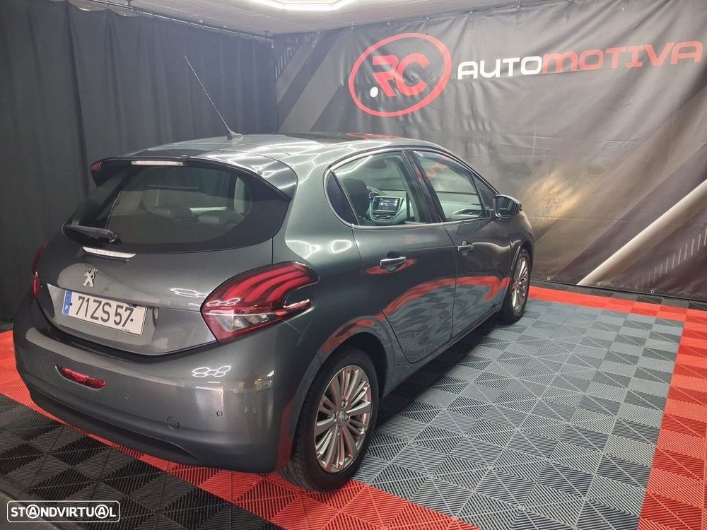 Peugeot 208 1.6 BlueHDi Style - 5