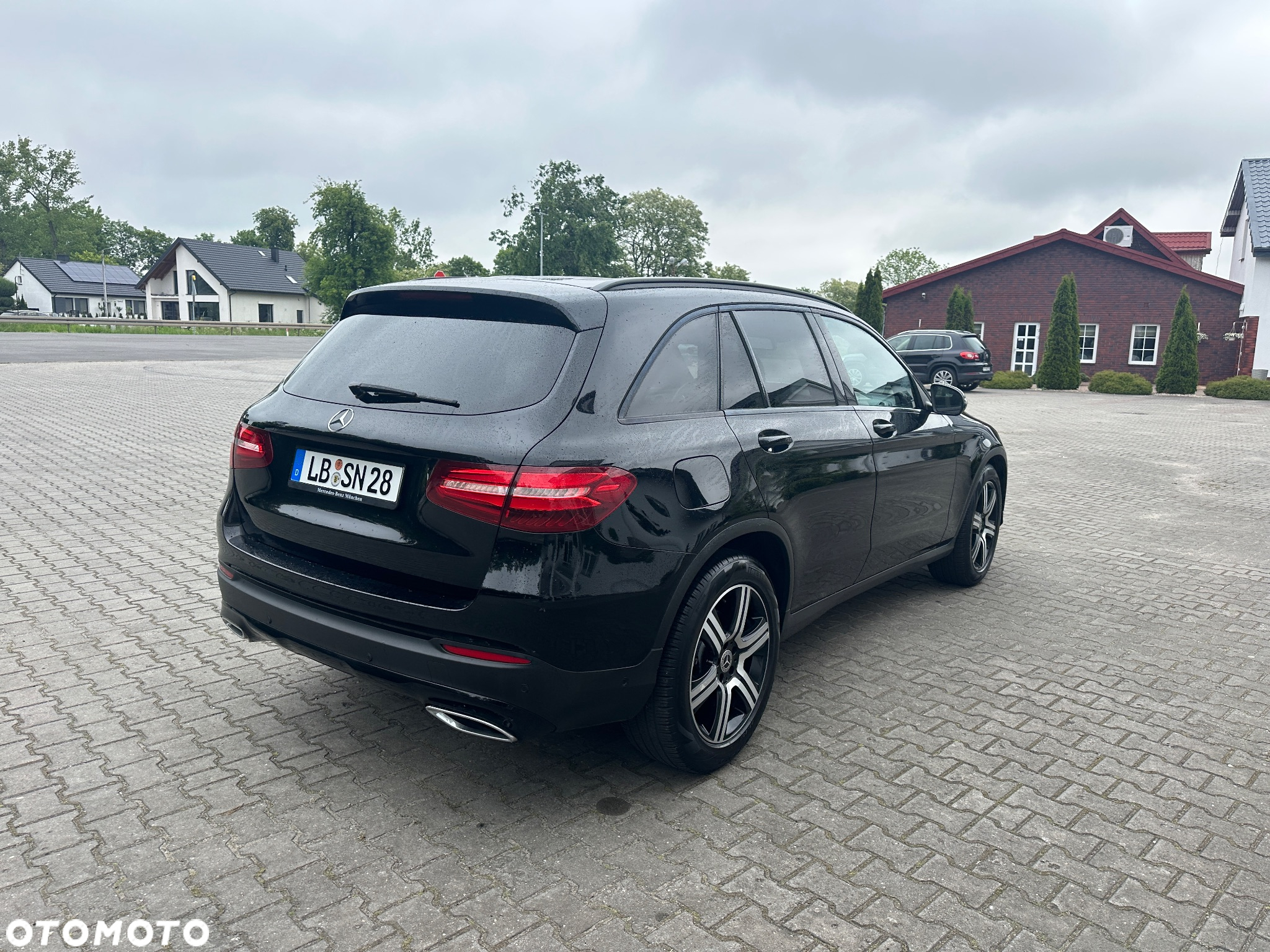 Mercedes-Benz GLC - 9