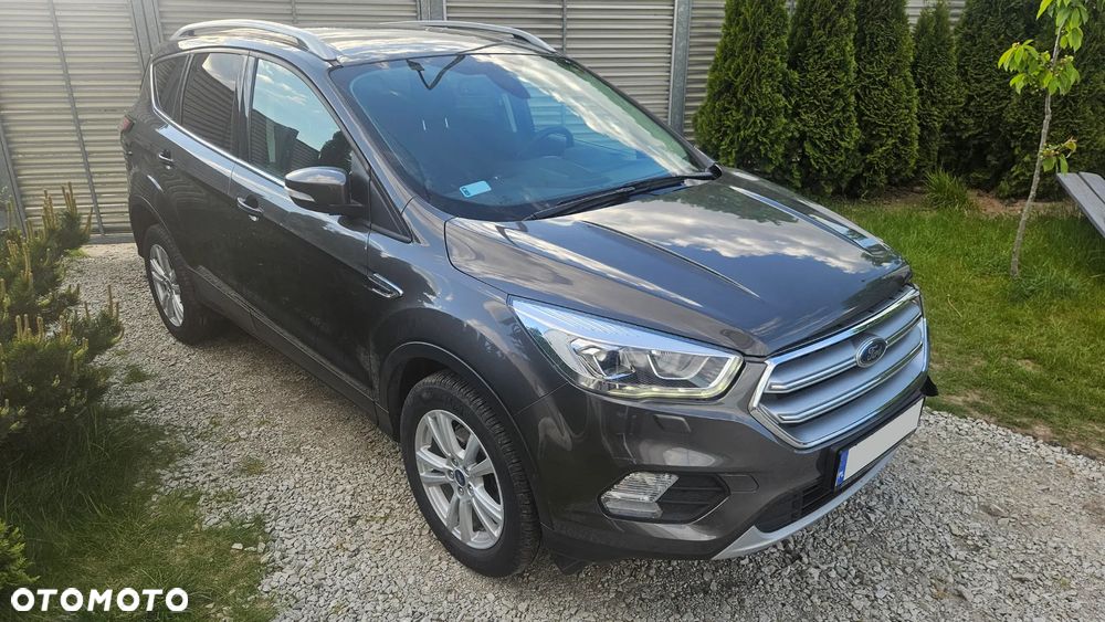 Ford Kuga 1.5 EcoBoost 2x4 Business Edition - 4