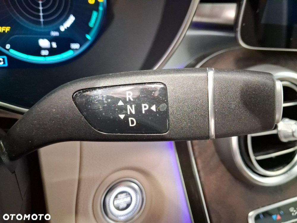 Mercedes-Benz GLC - 26