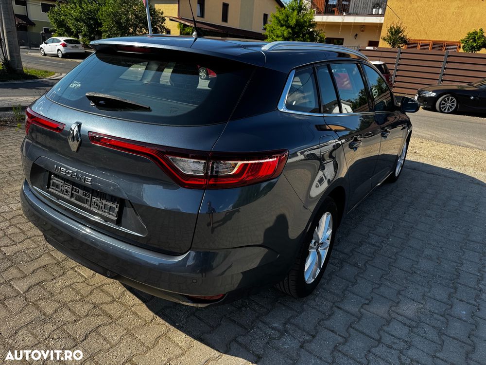 Renault Megane - 11