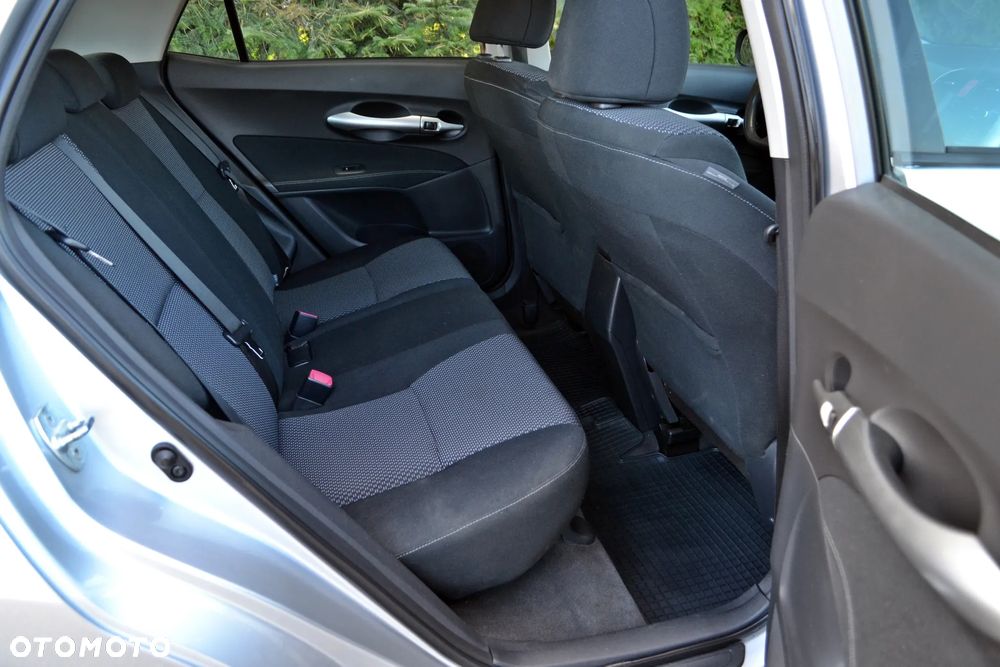 Toyota Auris 1.6 2010 - 18