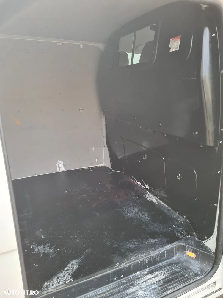 Volkswagen Transporter - 15
