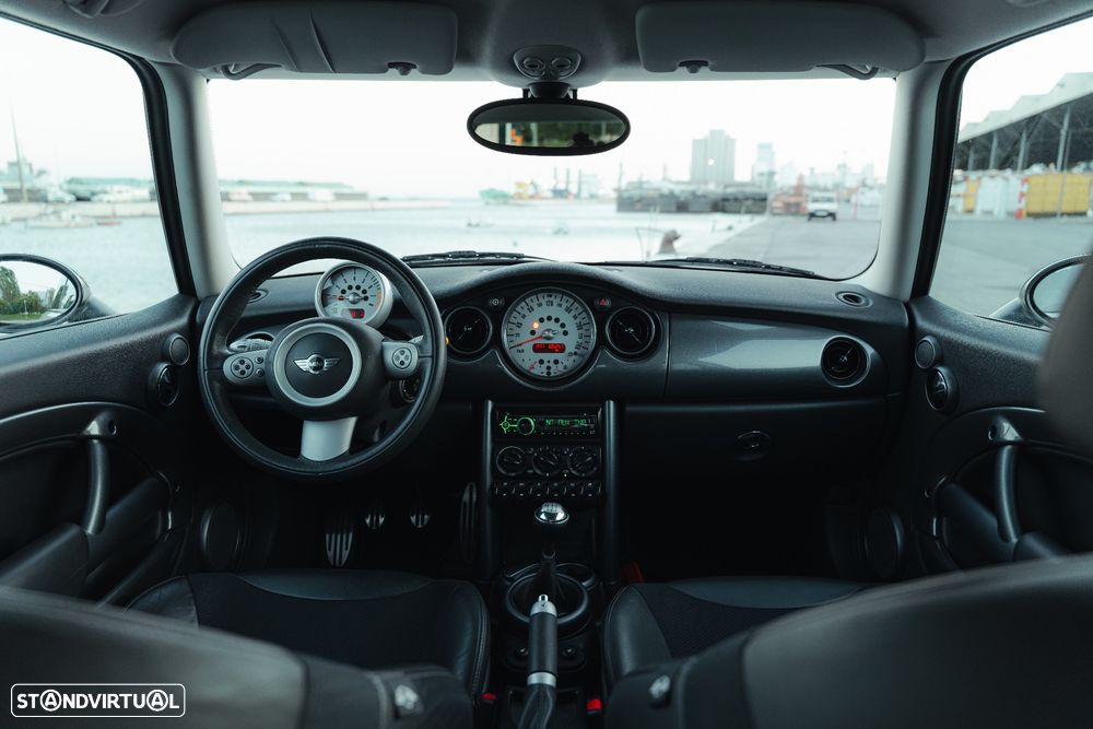 MINI 3 Portas Cooper S - 17