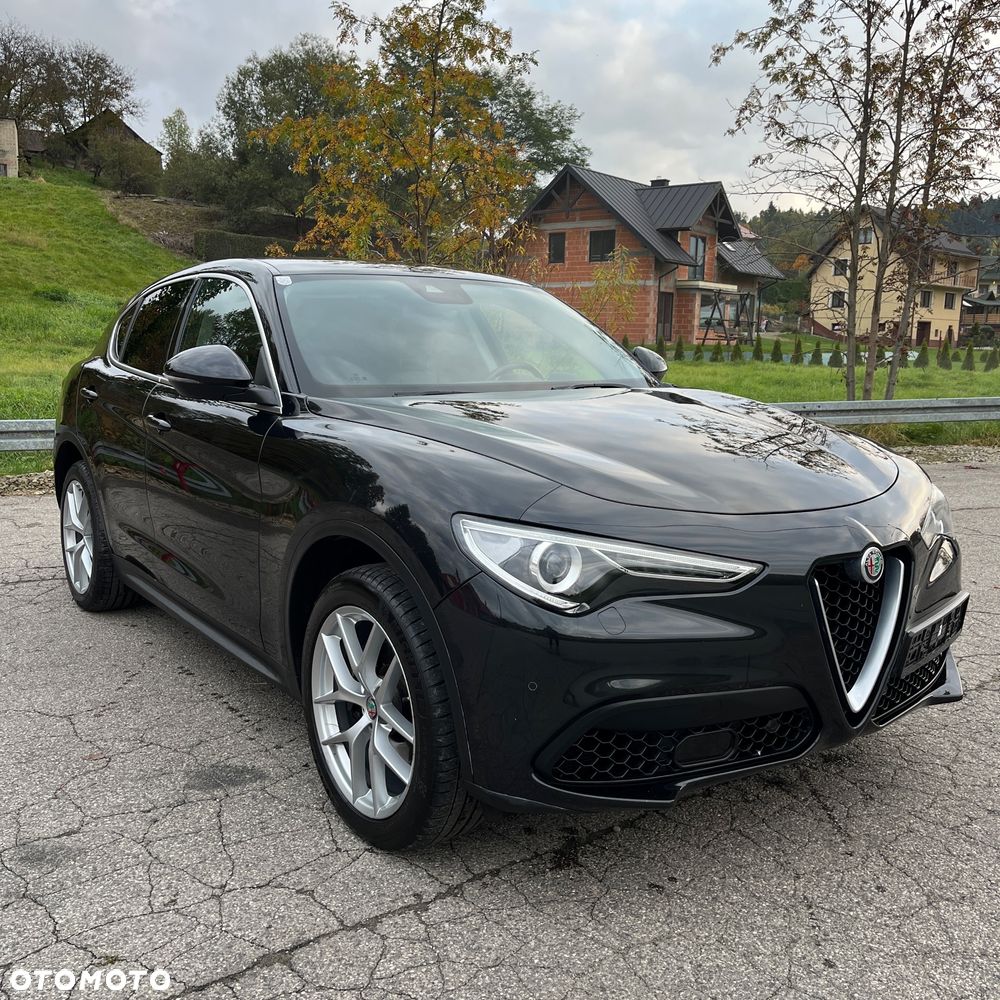 Alfa Romeo Stelvio 2.0 Turbo 16V AT8-Q4 First Edition - 4