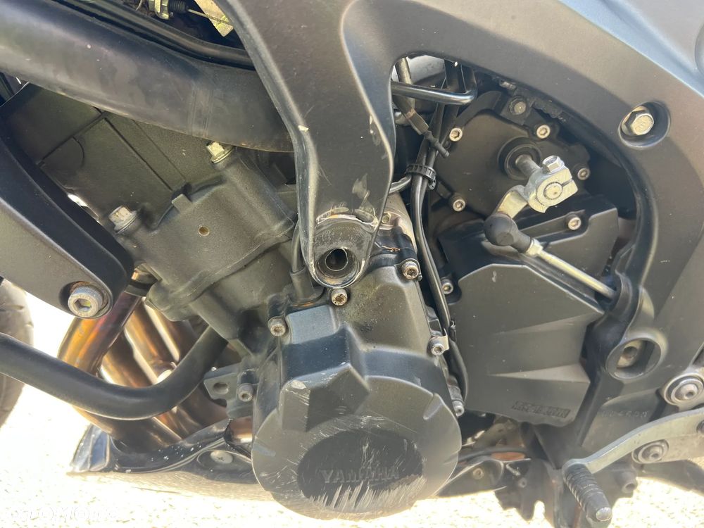 Yamaha FZ6 - 11