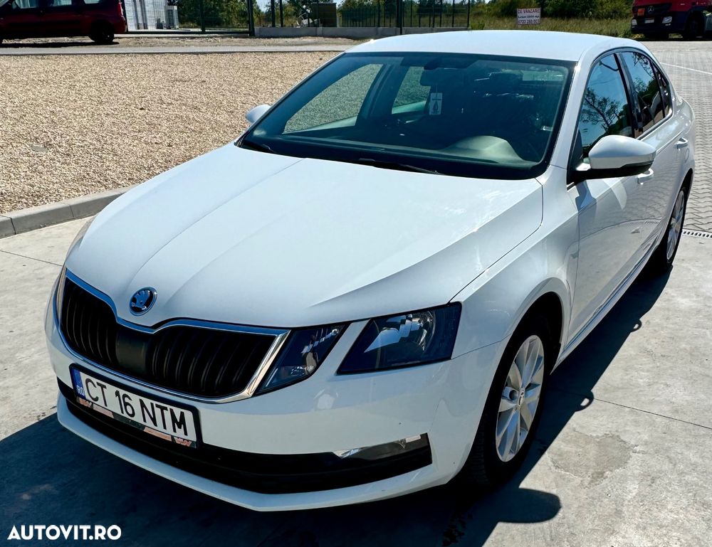 Skoda Octavia 1.6 TDI DSG Ambition - 8