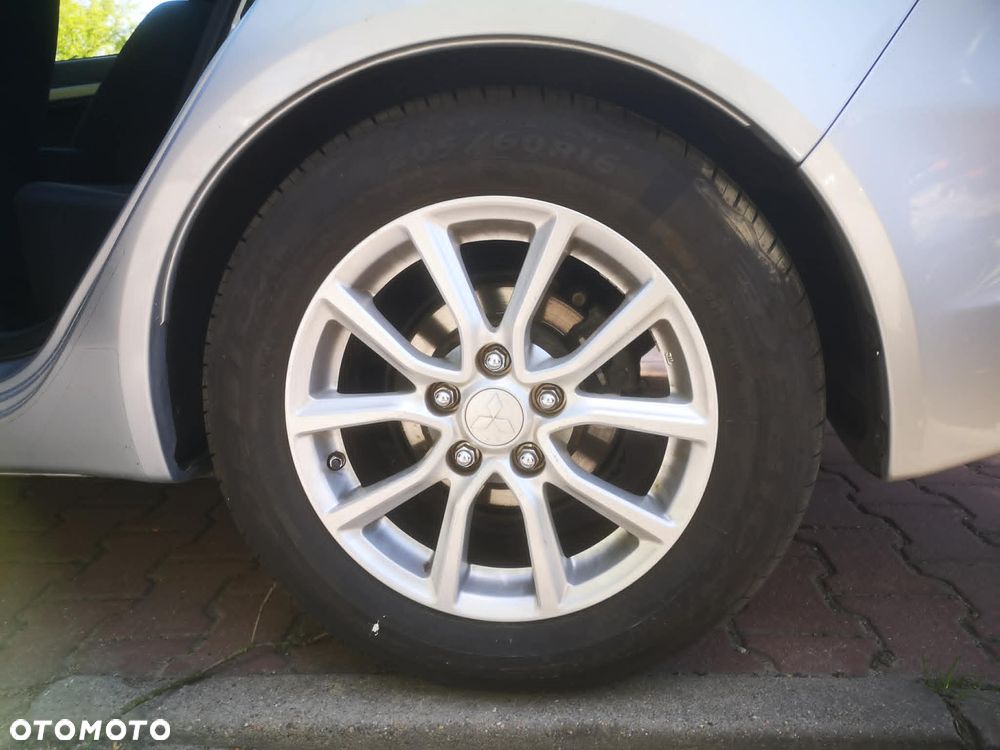 Mitsubishi Lancer 1.6 Inform - 22