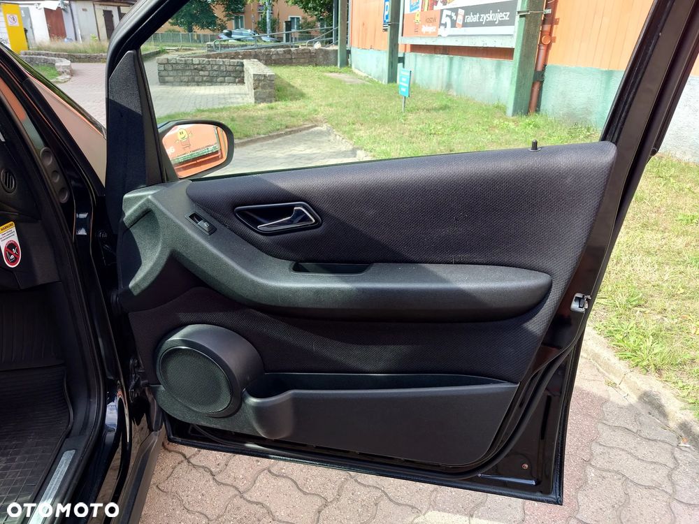 Mercedes-Benz Klasa A 150 - 25