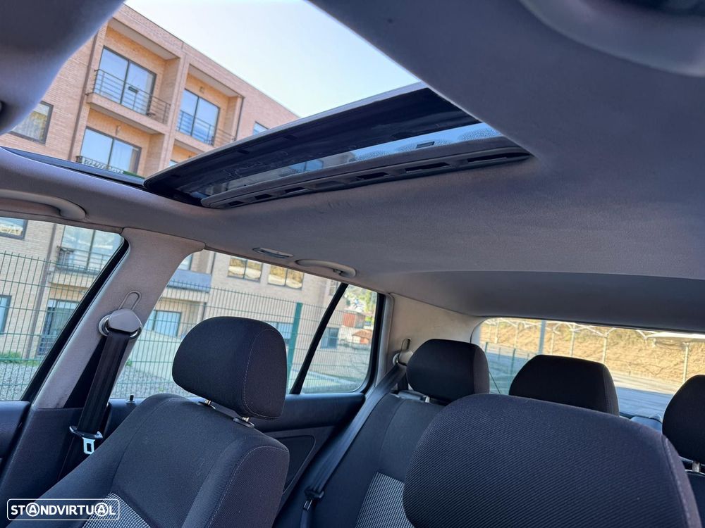 VW Golf 1.9 TDi Highline - 9