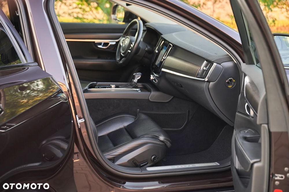 Volvo V90 Cross Country D5 SCR AWD Pro - 23