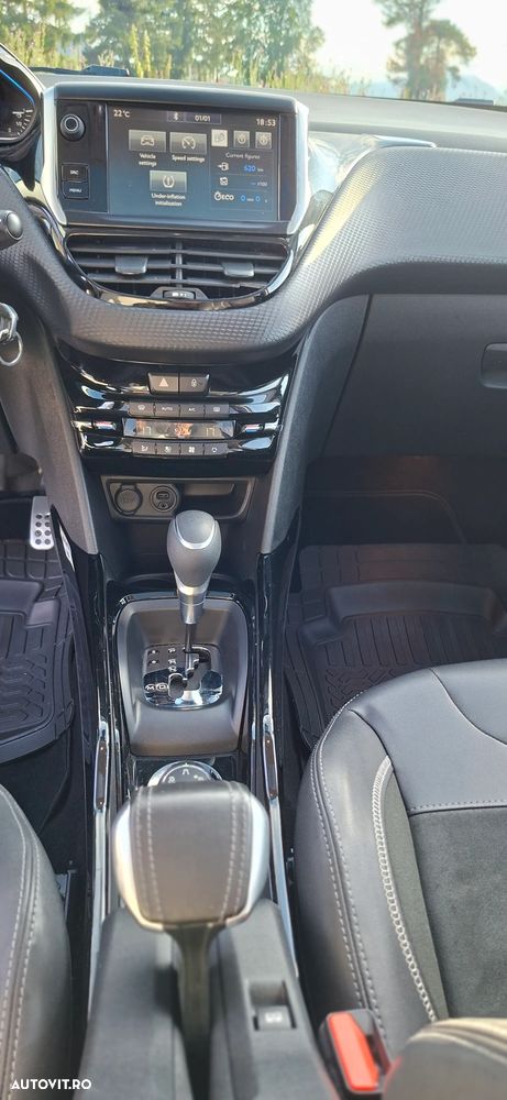 Peugeot 2008 1.2 PureTech Turbo EAT6 S&S Allure - 14