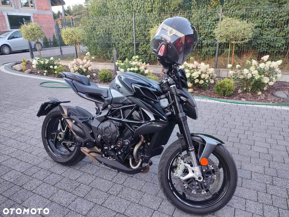 MV AGUSTA Brutale - 6