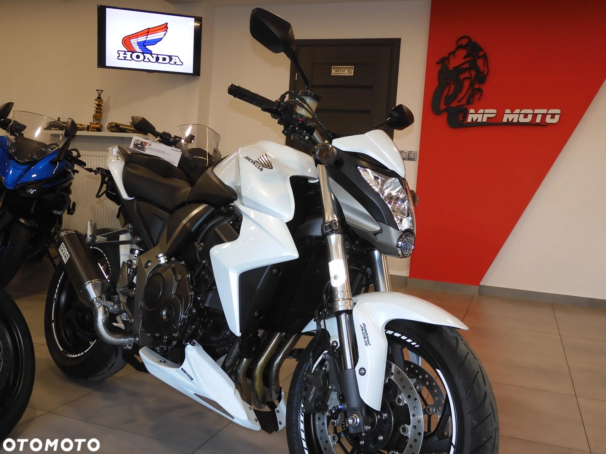 Honda CB - 1