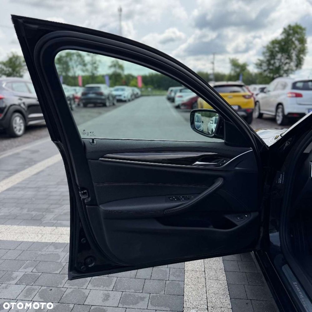 BMW Seria 5 - 17