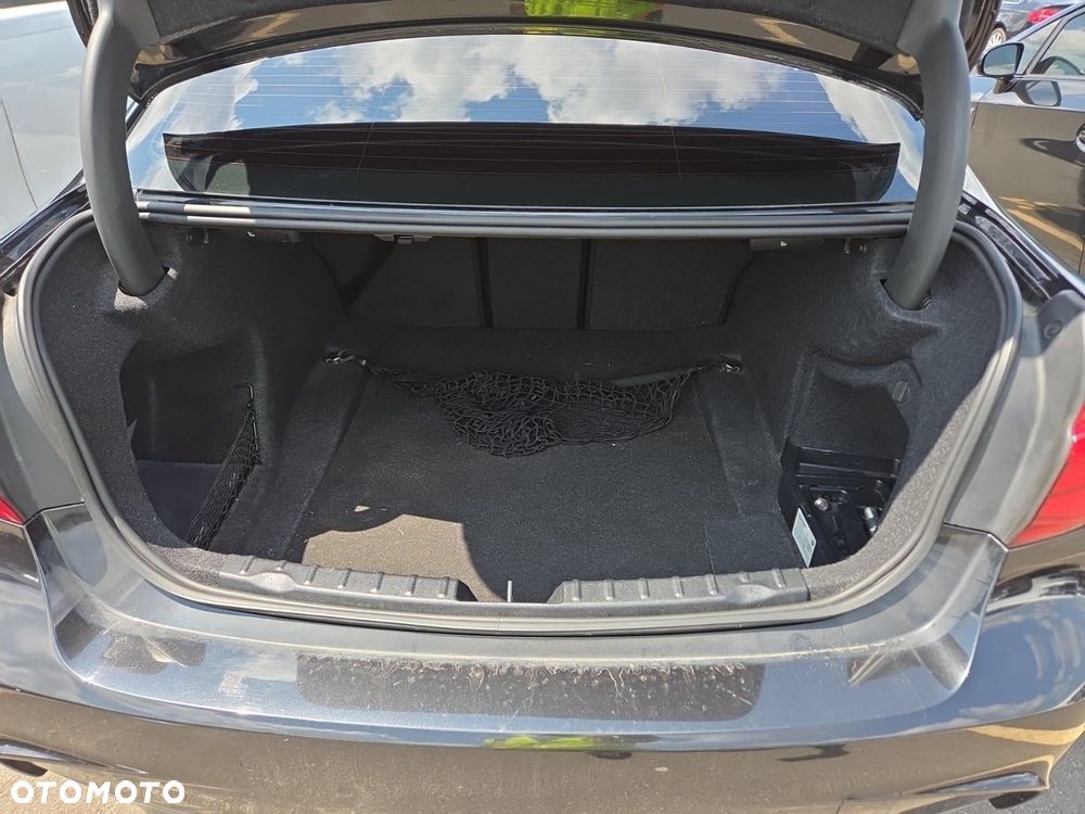 BMW Seria 3 340i xDrive M Sport - 11
