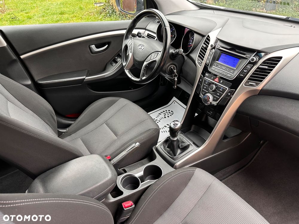 Hyundai i30 1.4 YES - 26