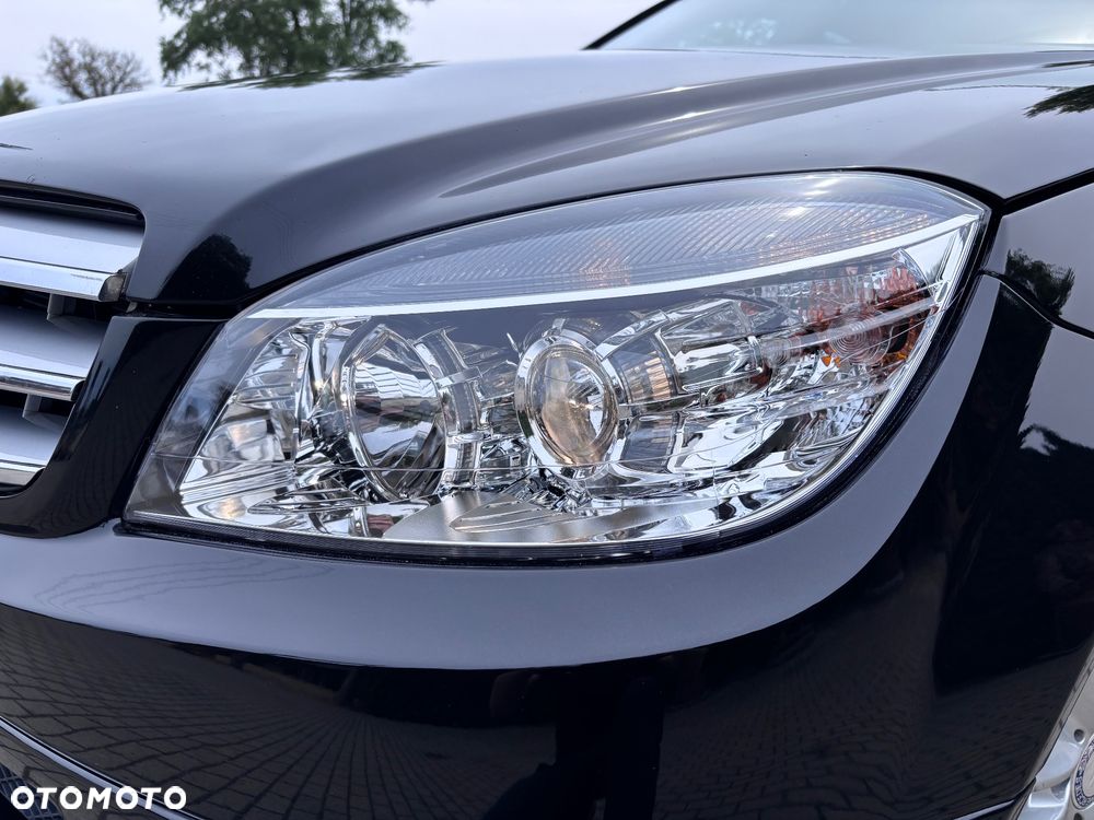Mercedes-Benz Klasa C 180 Kompressor Automatik BlueEFFICIENCY - 34
