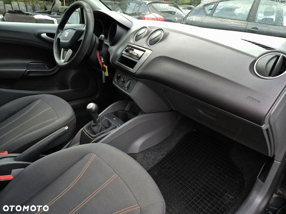 Seat Ibiza 1.4 16V Reference - 29