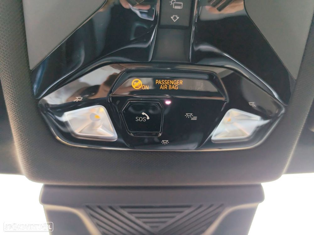 BMW iX2 eDrive20 Pack Desportivo M - 24