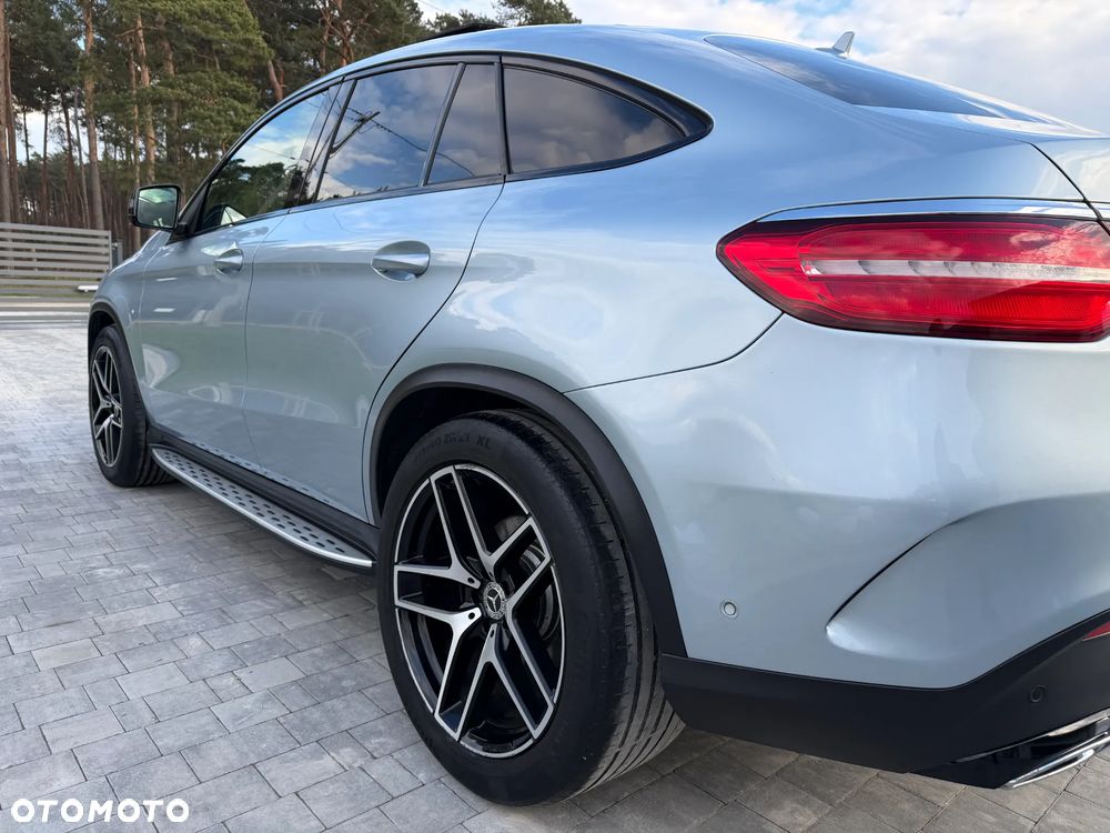 Mercedes-Benz GLE - 16