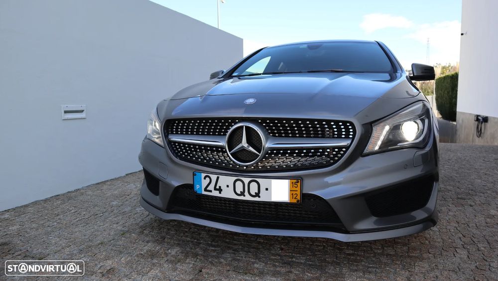Mercedes-Benz CLA 200 d Shooting Brake AMG Line - 3