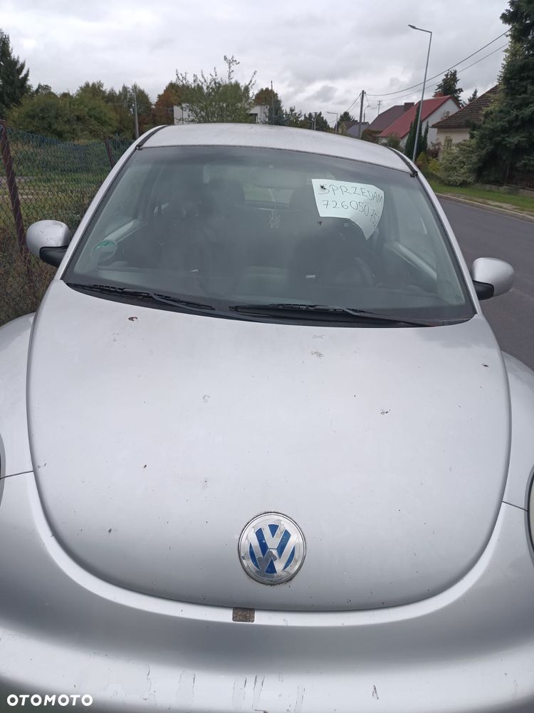 Volkswagen New Beetle - 11