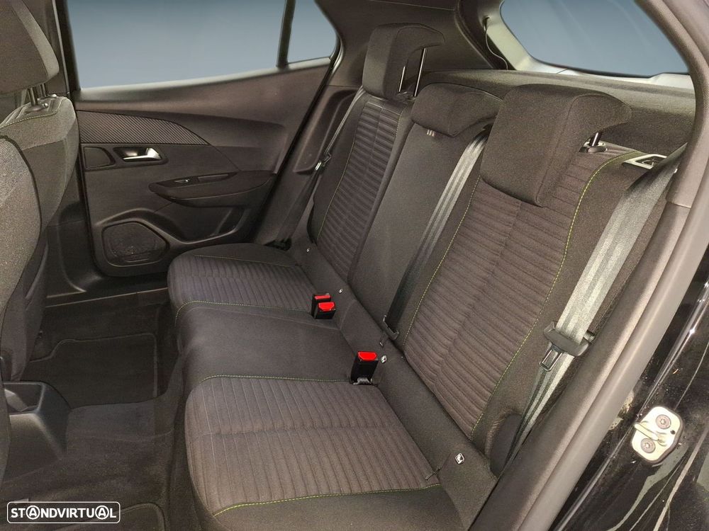 Peugeot 2008 1.2 PureTech Active - 12