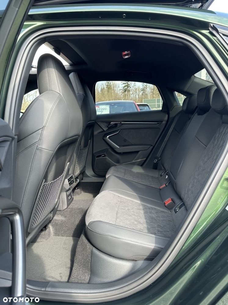 Audi RS3 Limousine - 21