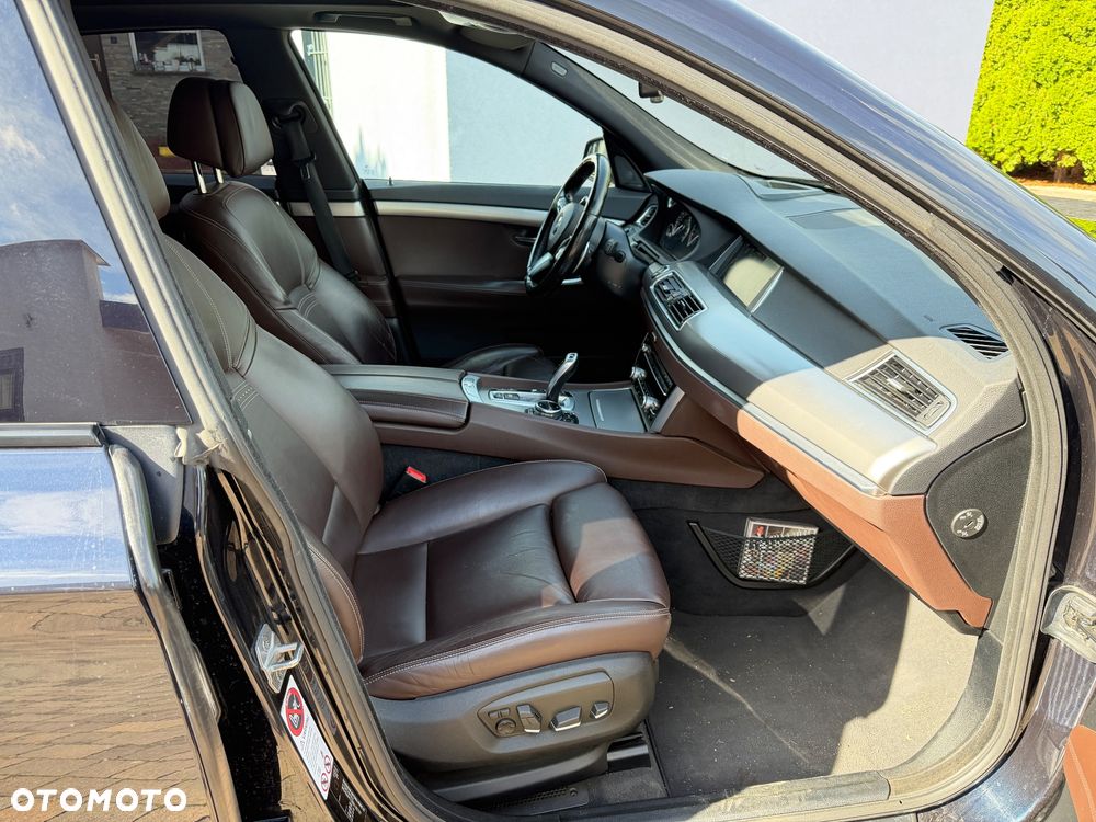 BMW 5GT 535i xDrive - 16