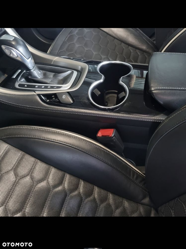 Ford Mondeo Vignale 2.0 Hybrid - 6
