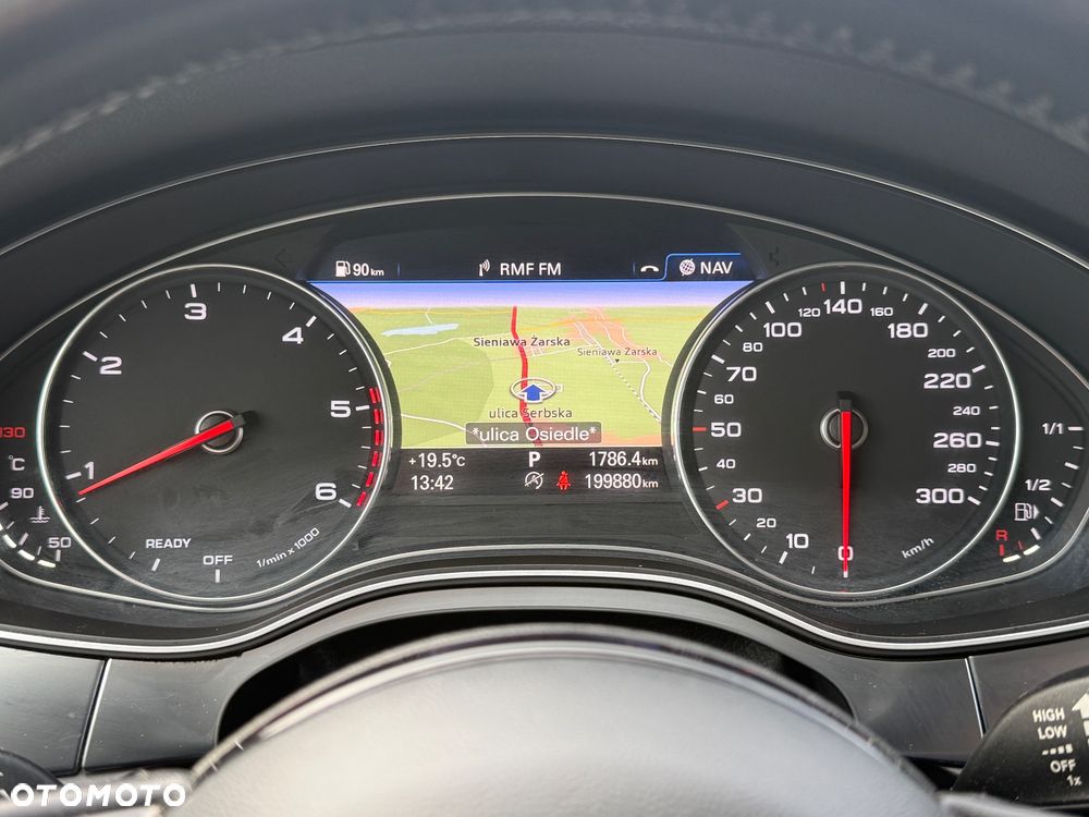 Audi A6 Avant 2.0 TDI Ultra S tronic - 18