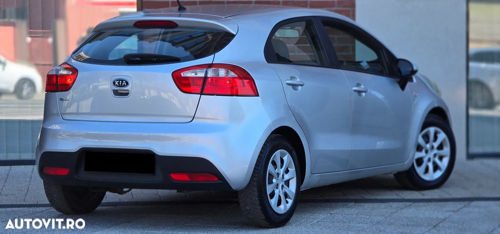 Kia Rio 1.2 Attract - 3