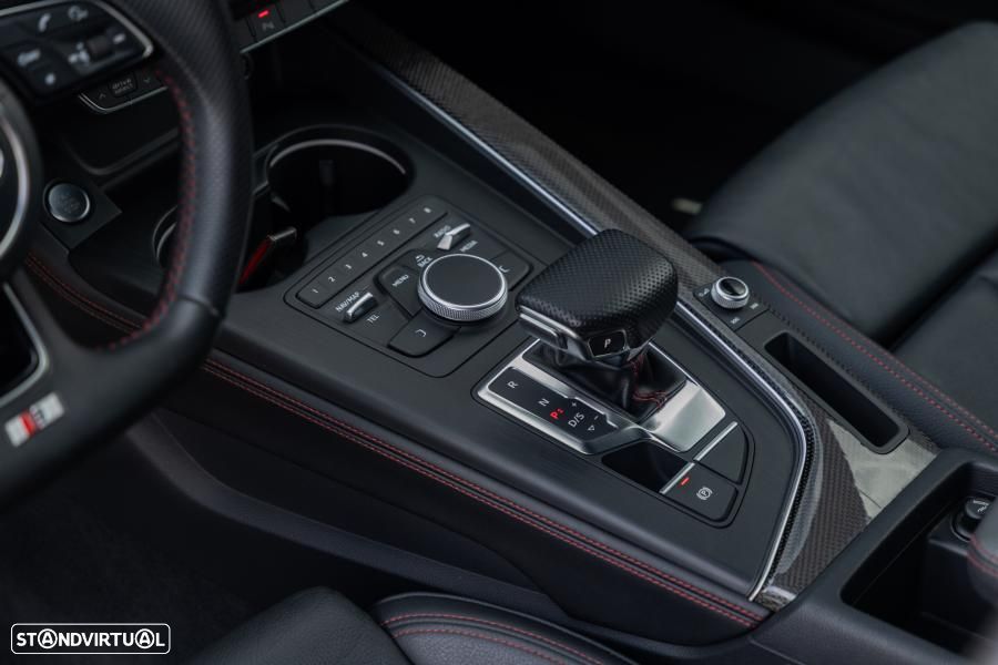 Audi A4 Avant 2.0 TDI quattro S-line S tronic - 24