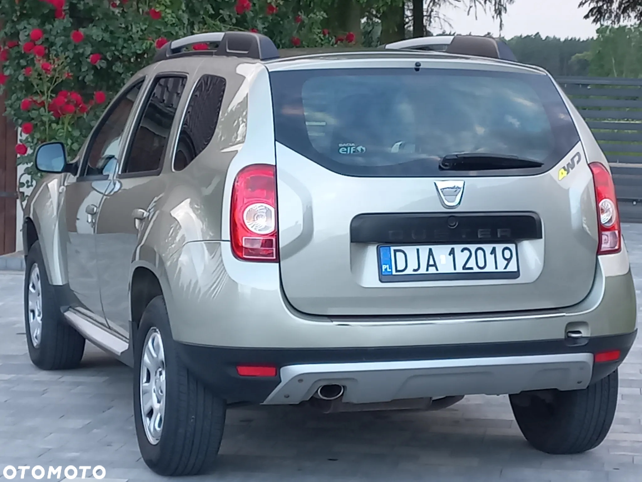 Dacia Duster 1.6 Laureate 4x4 - 18