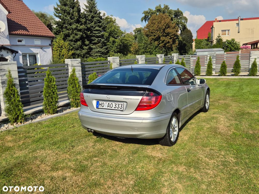 Mercedes-Benz Klasa C 180 Kompressor Sportcoupe - 4