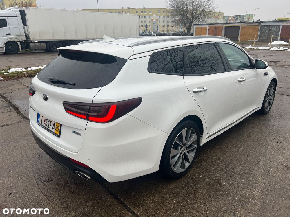 Kia Optima - 15