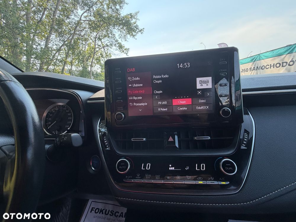 Toyota Corolla 1.8 Hybrid Comfort - 28