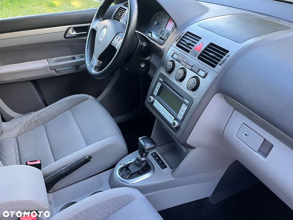 Volkswagen Touran 1.9 TDI DSG Trendline - 27