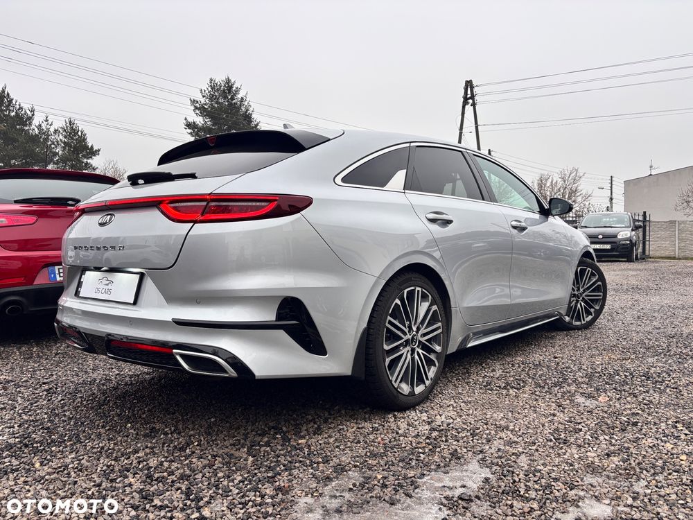 Kia ProCeed - 4