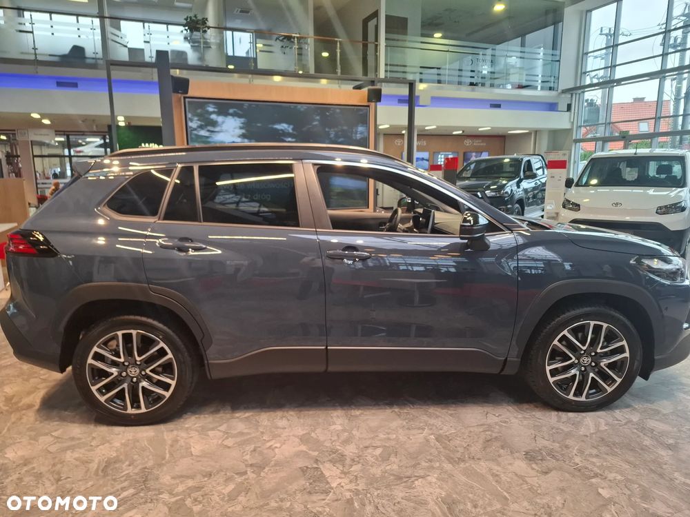 Toyota Corolla Cross 2.0 Hybrid Executive - 11