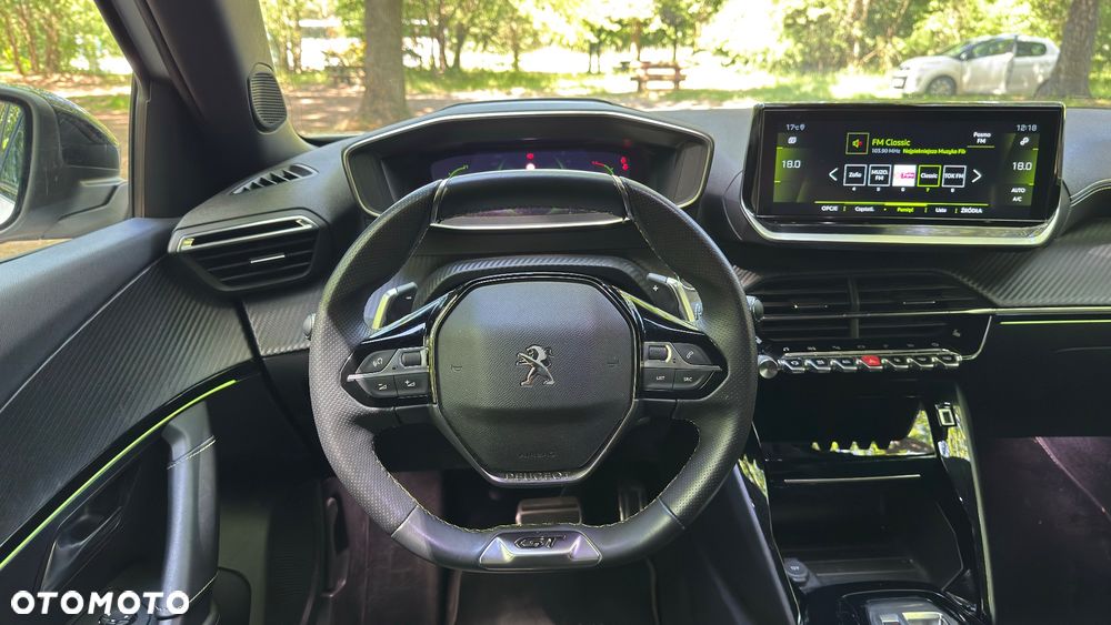 Peugeot 2008 PureTech 130 Allure S&S EAT8 - 13